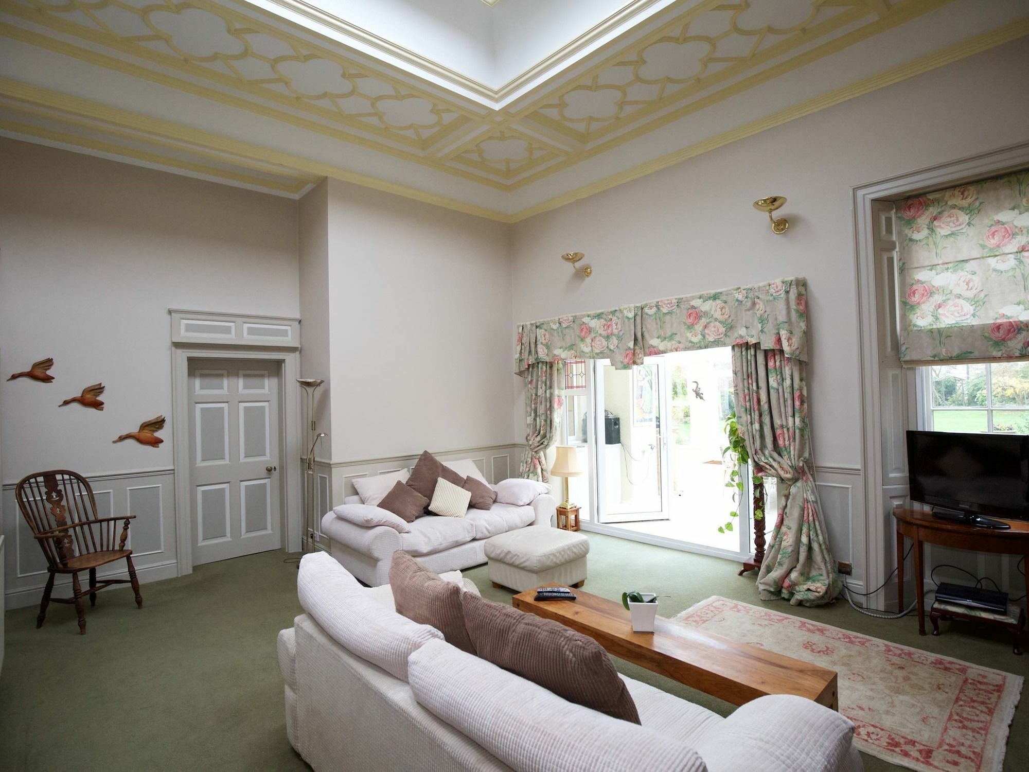 West Wing D'Isney Place. Lincoln Ngoại thất bức ảnh
