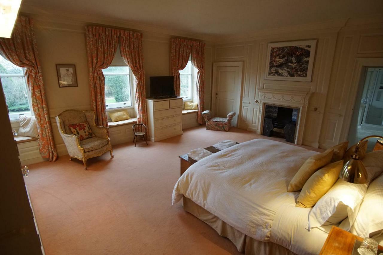 West Wing D'Isney Place. Lincoln Ngoại thất bức ảnh